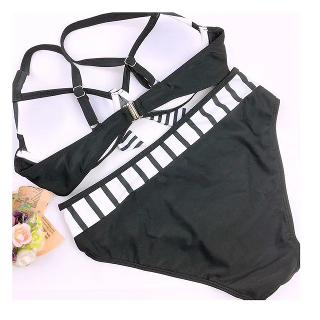 Women's sexy two-piece swimsuit with push-up effect