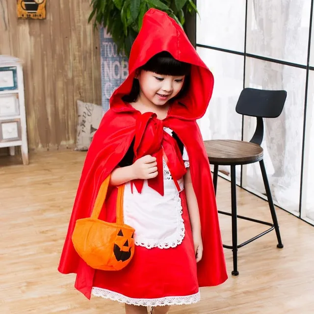 A lány Red Riding Hood jelmeze