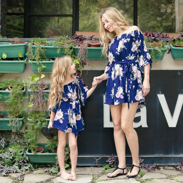 Summer floral dress for mother and daughter