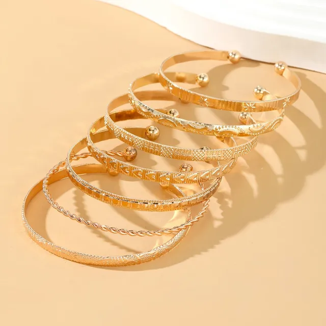 Elegant bracelets with hexagram rotation 7 pcs - timeless jewelry for her