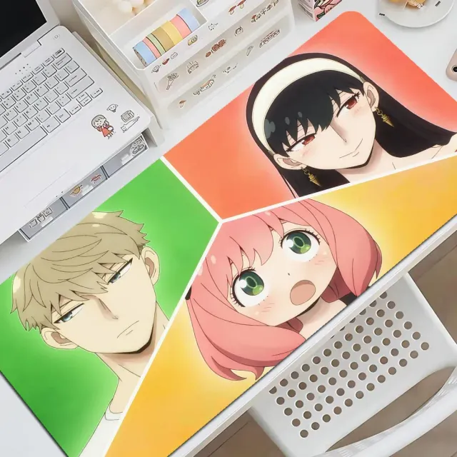 Mouse pad cu motivele personajelor preferate din anime-ul Spy X Family