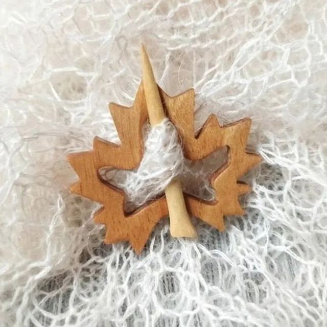 Broșă elegantă din lemn potrivită pentru pulovere - câteva variante diferite de design Kelechi