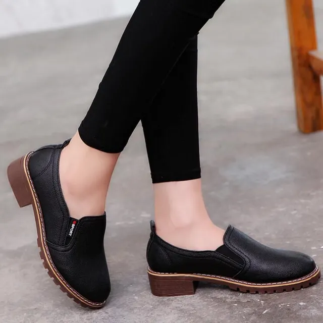 Women's leather Brogue loafers