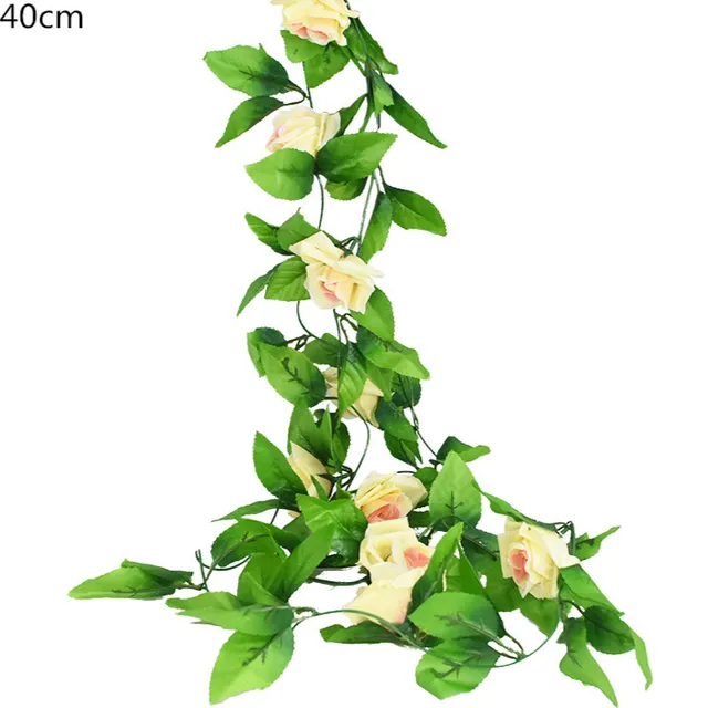 Decorative artificial climbing plants