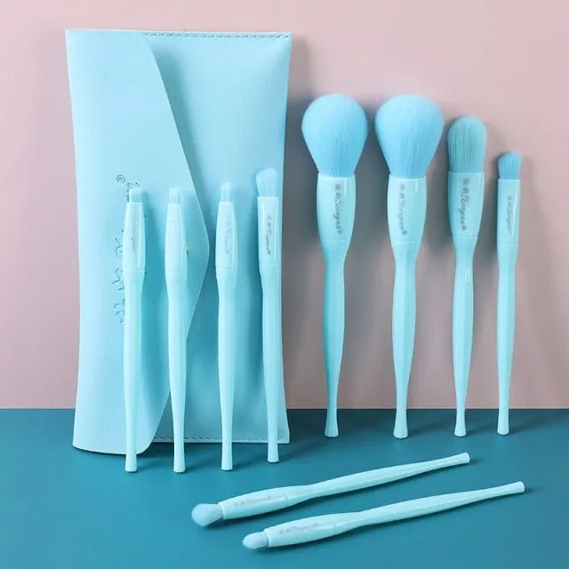 Cosmetic brushes set - multiple colours