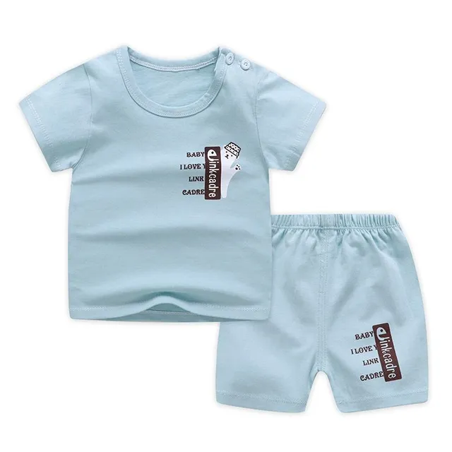 Set of children's shorts and short-sleeved T-shirt