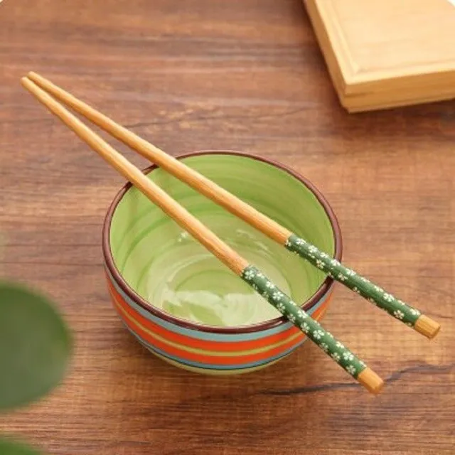 Bamboo chopsticks with flowers