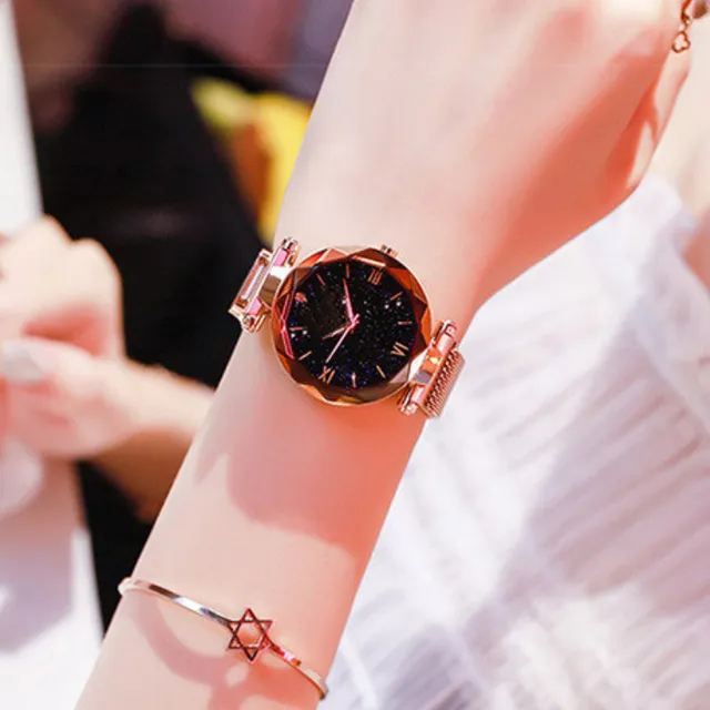 Elegant women's magnetic watch