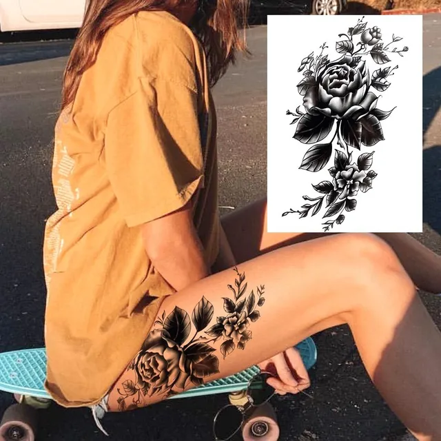 Tatuaj fals sexy pentru femei pe corp