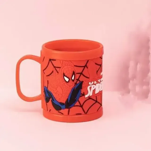 Trendy plastikowy kubek ozdobiony superbohaterem Spider-Manem