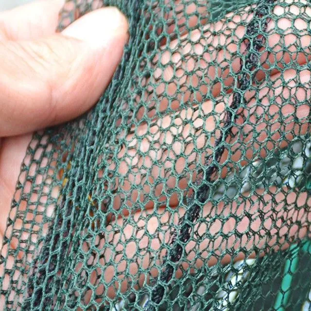 Inovatívna rybárska sieť s 8 jamkami