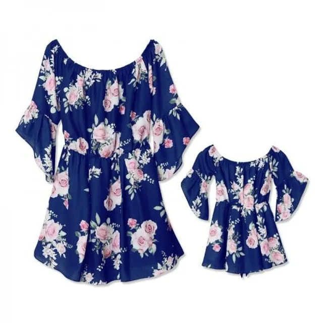 Robe d'été à fleurs pour maman et fille