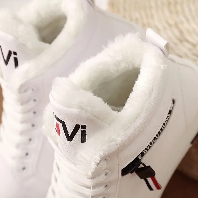 Fashion winter sneakers for women with Ellora fur
