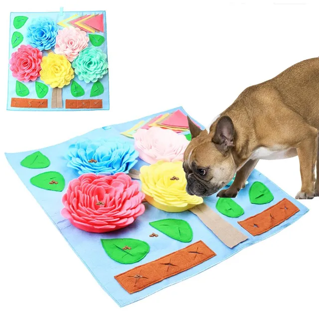 Sniffing blanket for dogs