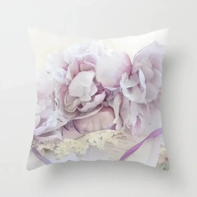 Gentle pillowcase with flower motif 45 x 45 cm