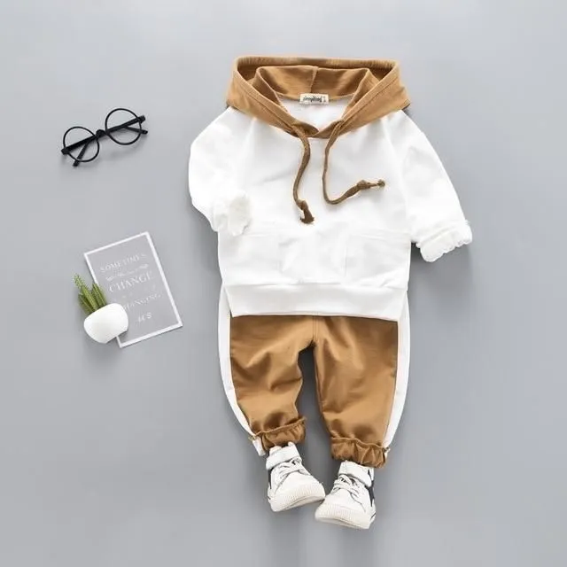 Babies' tracksuits