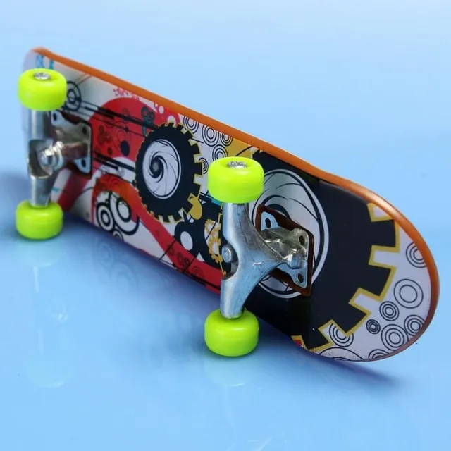 Skateboard de deget miniatură