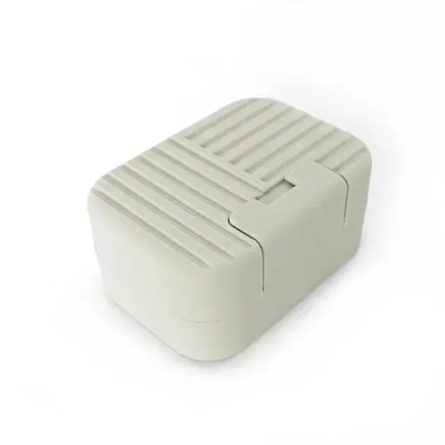 Practical and portable soap with lid for safe and hygienic storage of soap