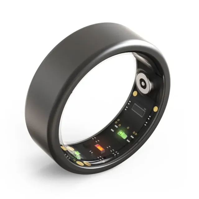 Titanium ring with monitoring of blood oxygen, heart rate and fitness activities