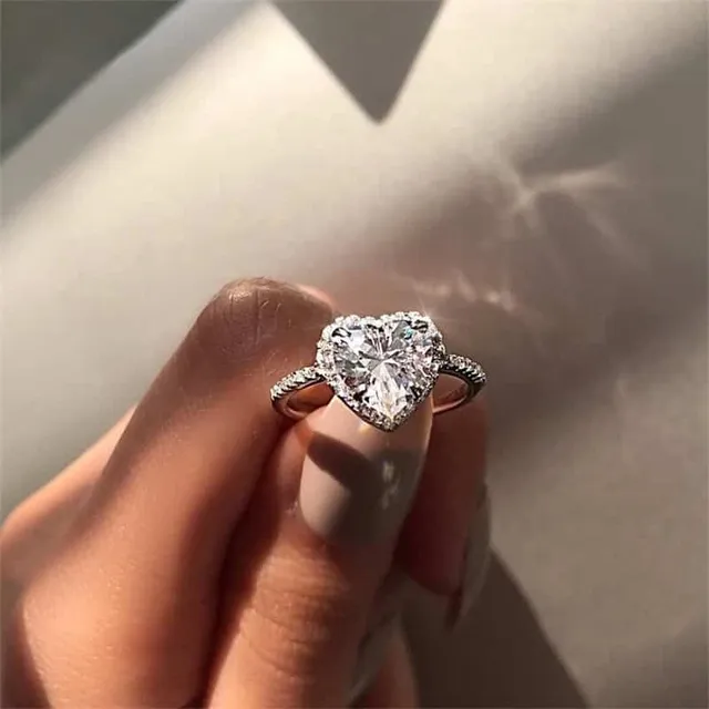 Bague élégante pour femme avec pierre | Bague de fiançailles