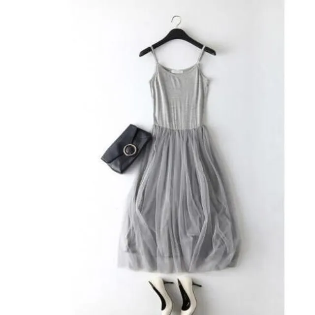 Dlouhé volné šaty s tylovou sukní