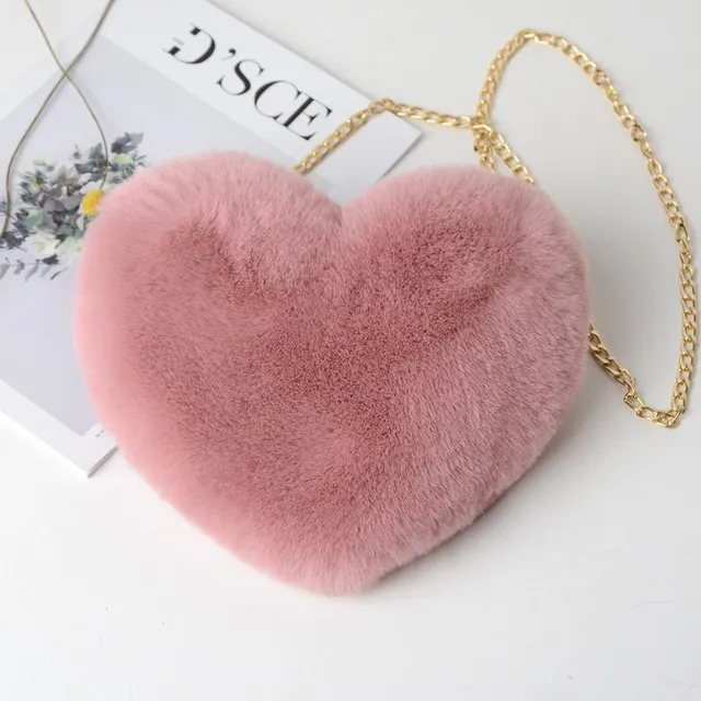 Women's cute plush shoulder bag in the shape of a heart