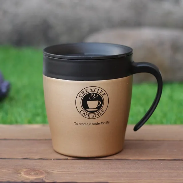 Coffee thermo mug with CafeStyle handle