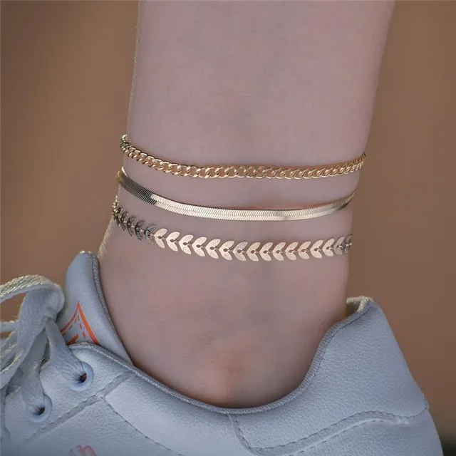 Złoty prosty łańcuszek na nogę dla kobiet