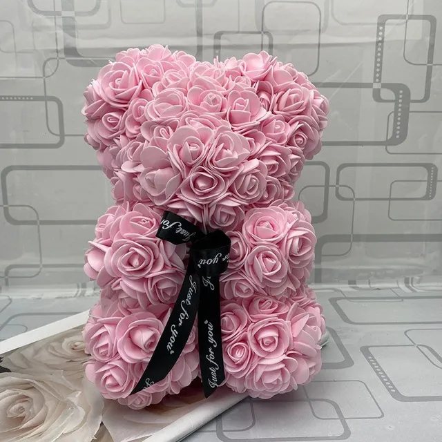 Valentýnský medvídek z růží