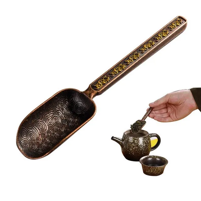 Decorative pepper scoop