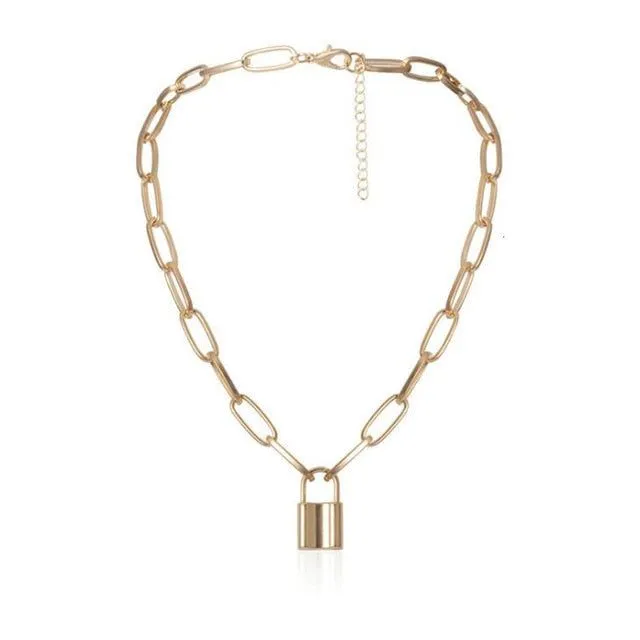 Ladies chain necklace with padlock