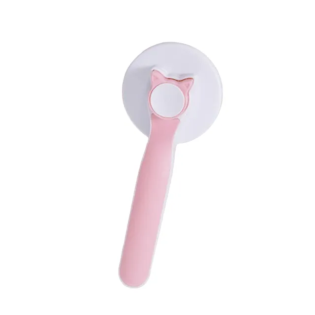 Self-cleaning brush for pets P3977