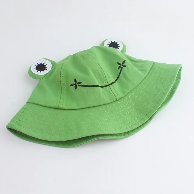 Stylish summer hat for children and adults with frog motif