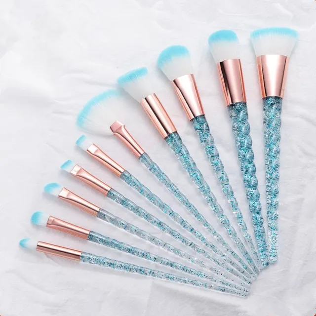 Set of professional cosmetic brushes