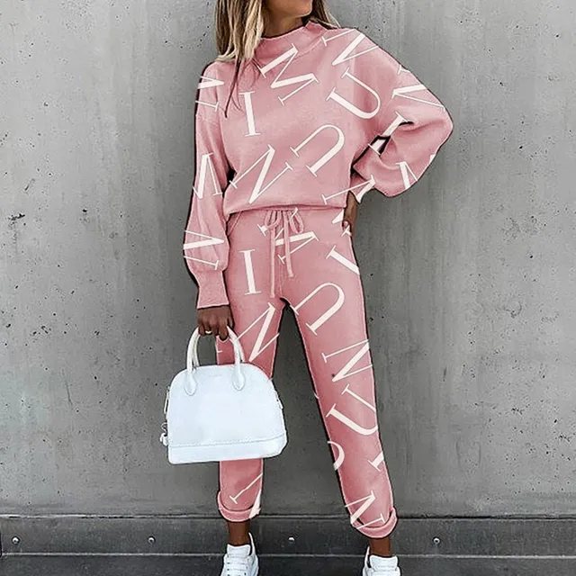 Women's tracksuit with prints