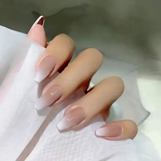 Modern fine artificial nails Anna