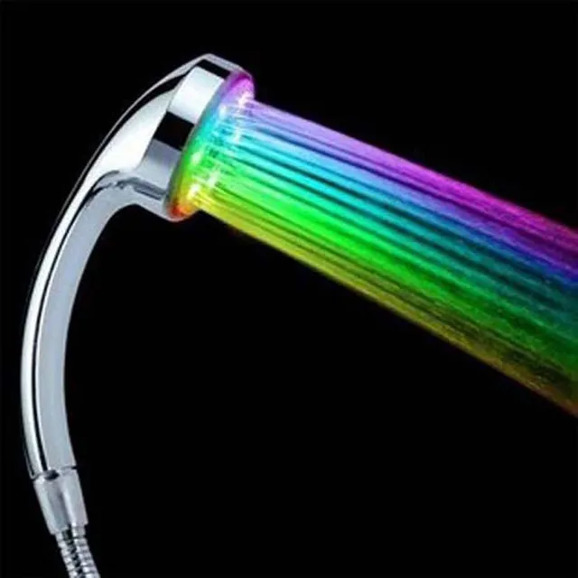 LED sprchová hlavica meniace farbu