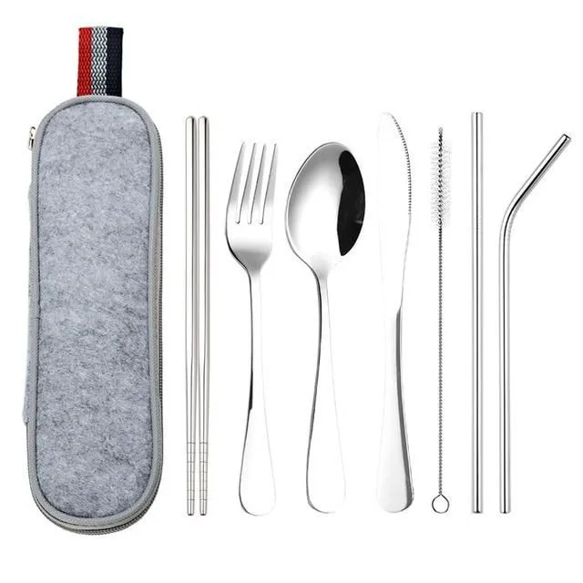 Portable cutlery set