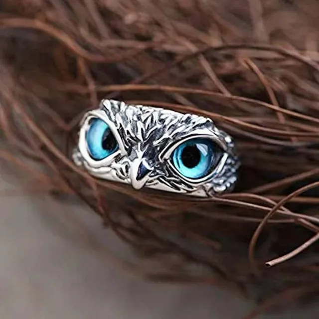 Men's ring in the shape of owl's eyes