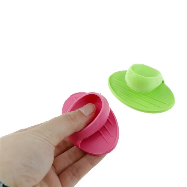 Silicone finger mitt