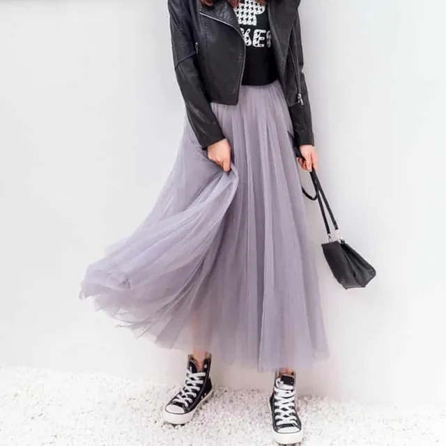 Women's tulle skirt with elastic waistband