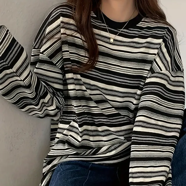 Women's T-shirt with long sleeve and stripes, free time polyester blend, round neckline, regular fit, spring/Autumn fashion top, no pockets