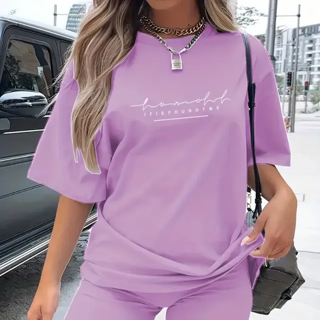 Cool two-piece set with print letters - T-shirt with round neckline and narrow shorts with high waist