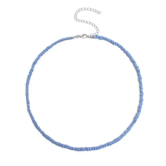 Női gyöngyös choker