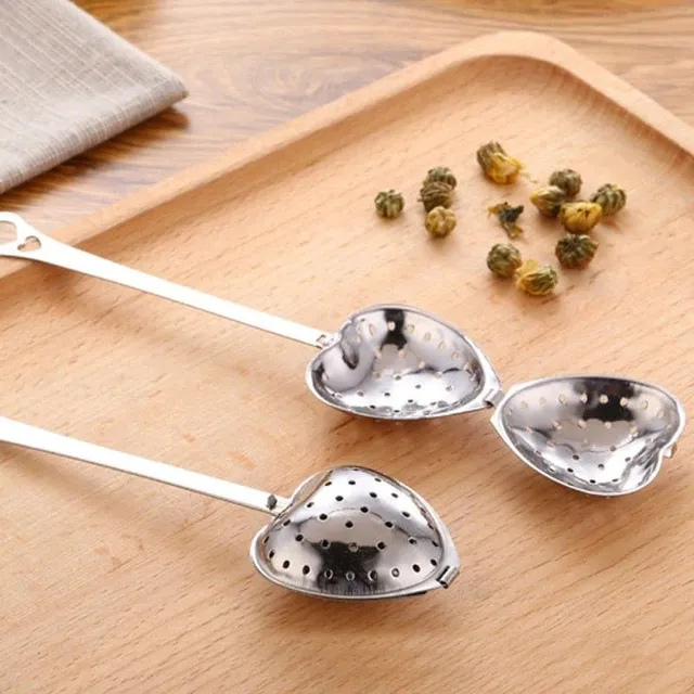 Tea spoon with sieve