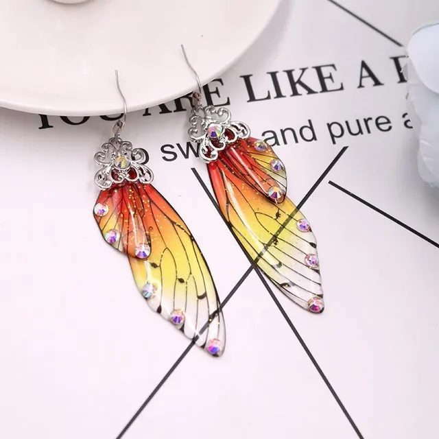 Earrings with butterfly wings