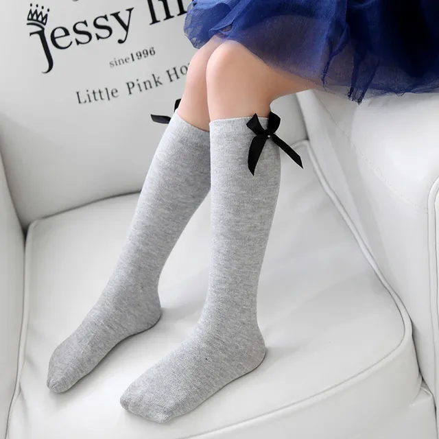 Girl's socks with bows