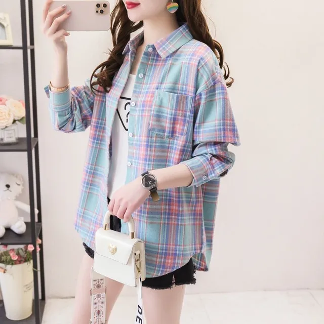 Women's free time flannel shirt with long sleeve