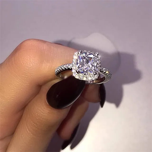 Bague élégante pour femme avec pierre | Bague de fiançailles