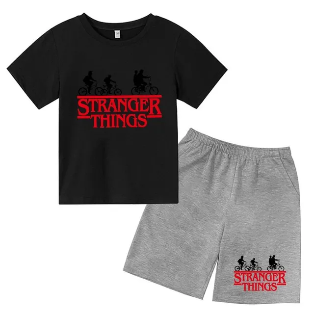Set sportiv pentru copii cu print Stranger Things - șorturi + tricou